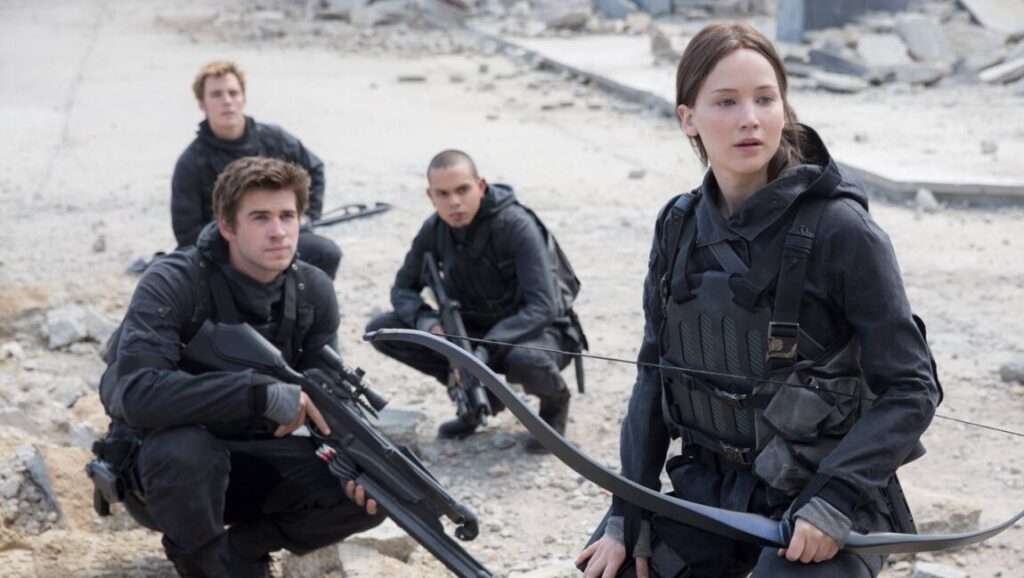 The Hunger Games: Mockingjay – Part 2 | Francis Lawrence The Hunger Games: Mockingjay Part 2 cast. Jennifer Lawrence as Katniss Everdeen with Gale and Finnick.