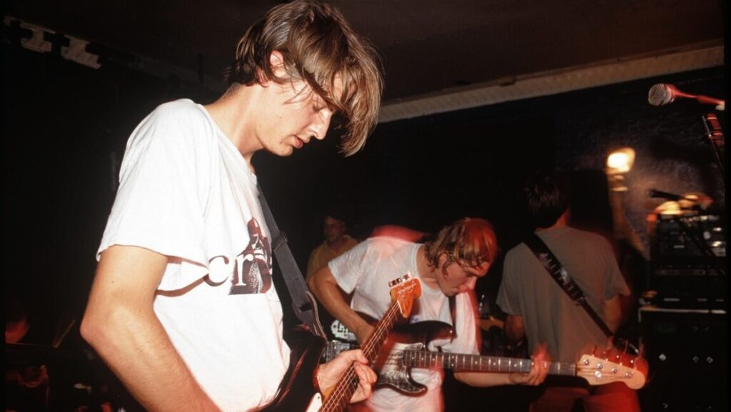 Pavement | Slanted and Enchanted Pavement band performing live. Slanted and Enchanted era concert. Indie rock band.