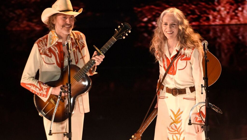 Gillian Welch & David Rawlings | For the Good Times Gillian Welch & David Rawlings performing For the Good Times. Welch and Rawlings with guitars.
