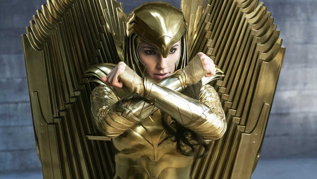 Wonder Woman 1984 | Patty Jenkins Wonder Woman 1984: Gal Gadot in golden armor with eagle wings.