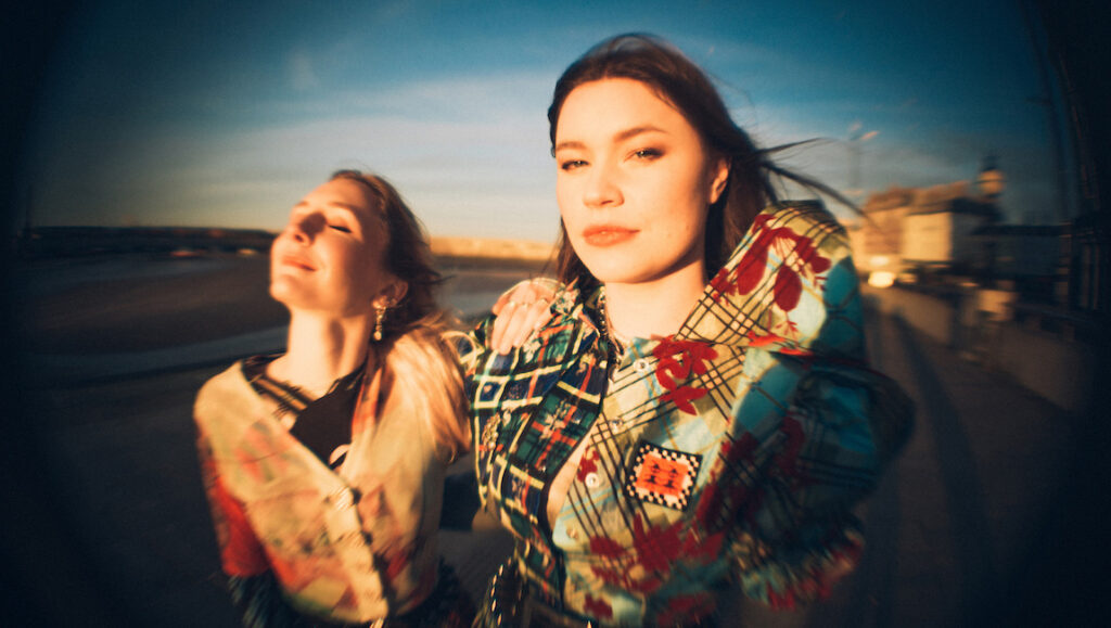 Wet Leg — Wet Leg Wet Leg band members. April 2022 album roundup. Indie rock music.