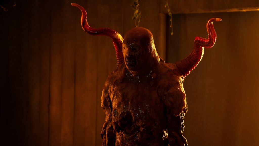 Cabinet of Curiosities Episode 7: “The Viewing” — Panos Cosmatos Panos Cosmatos - The Viewing - Netflix