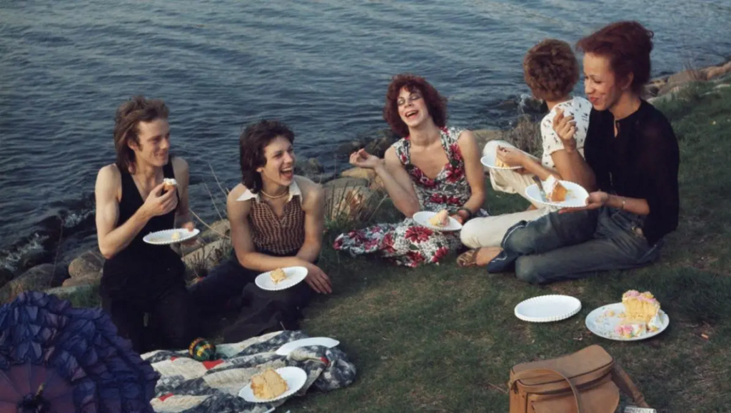 All the Beauty and the Bloodshed — Laura Poitras All the Beauty and the Blood Shed - Laura Poitras - Sackler