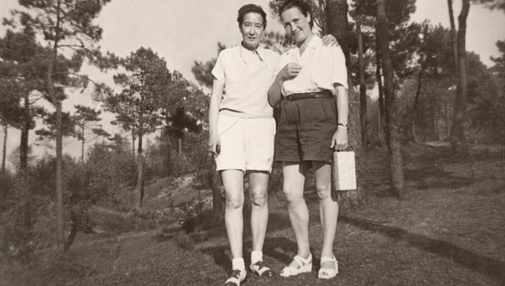 Nelly & Nadine — Magnus Gertten Nelly & Nadine - Magnus Gertten